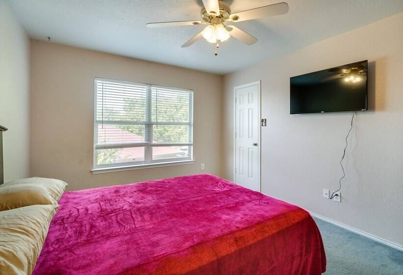 San Antonio Home W/ Private Hot Tub + Pool!