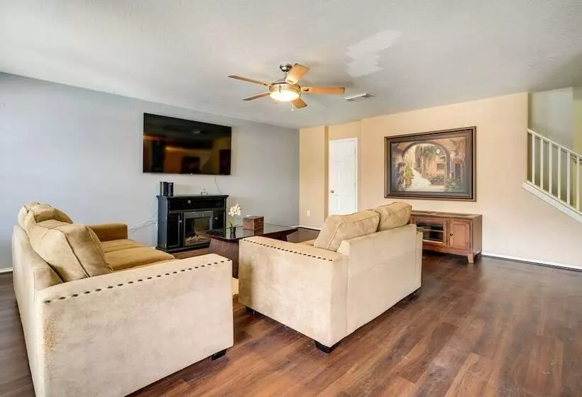 San Antonio Home W/ Private Hot Tub + Pool!