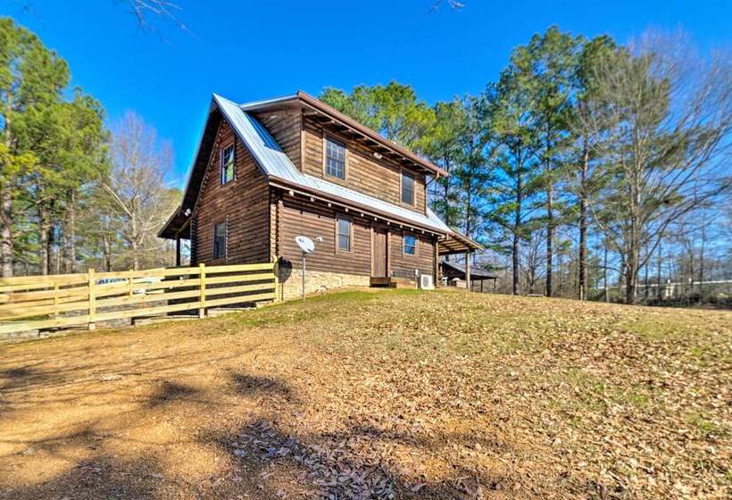 Cabin W/ Catch & Release Pond In Hueytown!