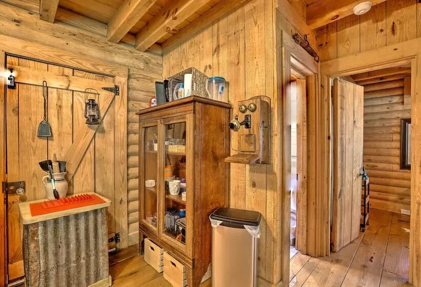 Cabin W/ Catch & Release Pond In Hueytown!