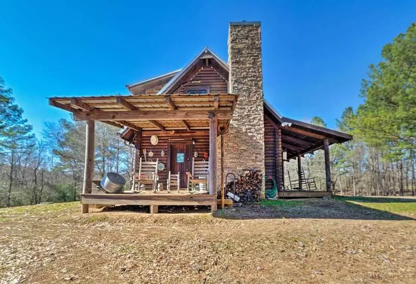 Cabin W/ Catch & Release Pond In Hueytown!