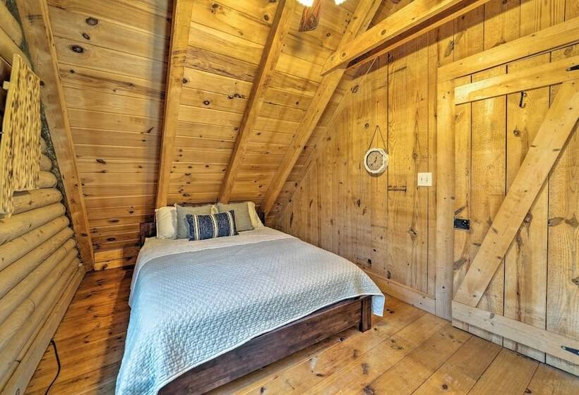 Cabin W/ Catch & Release Pond In Hueytown!