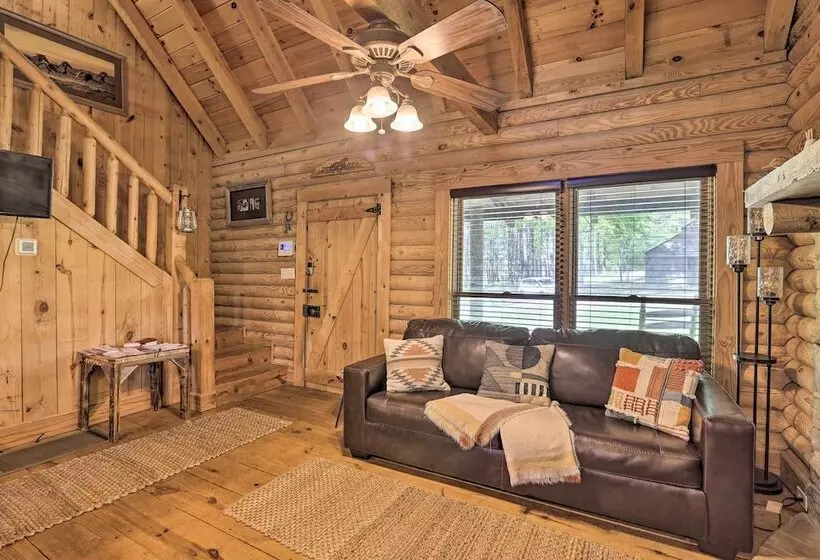 Cabin W/ Catch & Release Pond In Hueytown!