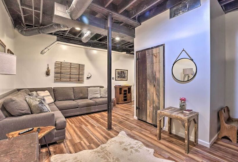 Cabin W/ Catch & Release Pond In Hueytown!