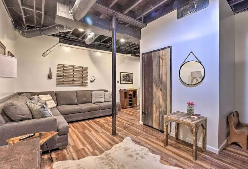 Cabin W/ Catch & Release Pond In Hueytown!