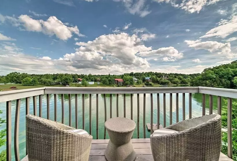 Sevierville Lake House W/ Deck & Foosball Table!