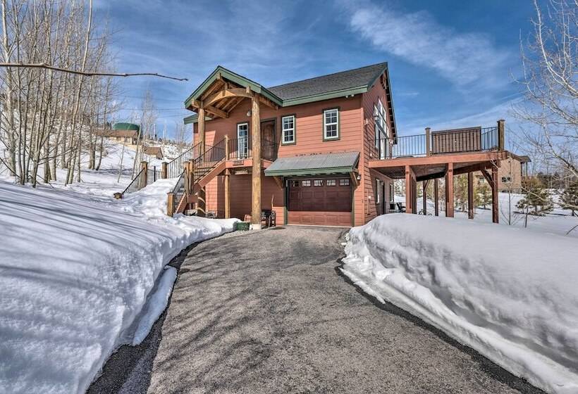 South Lake Tahoe Retreat W/ Mountain View Deck
