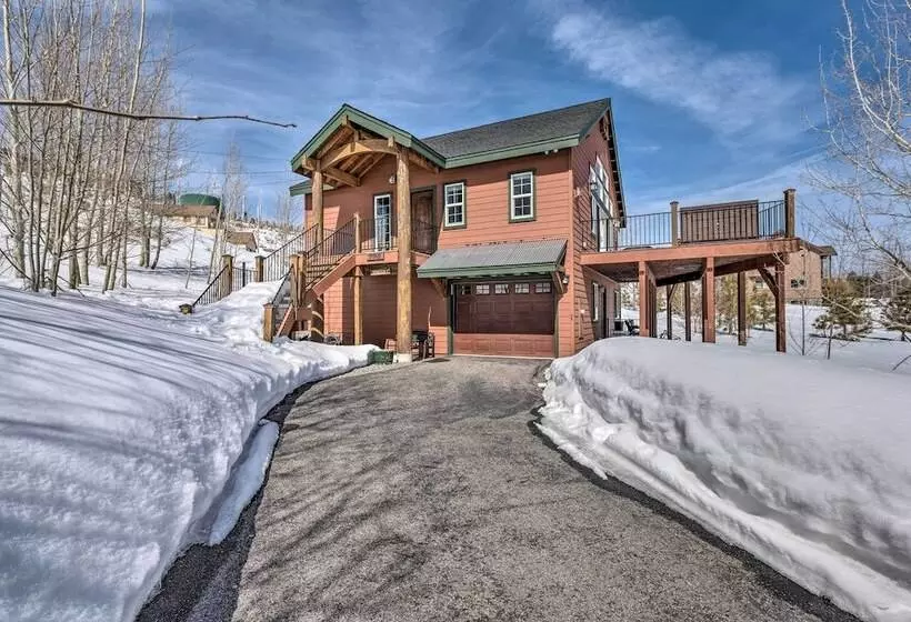 South Lake Tahoe Retreat W/ Mountain View Deck