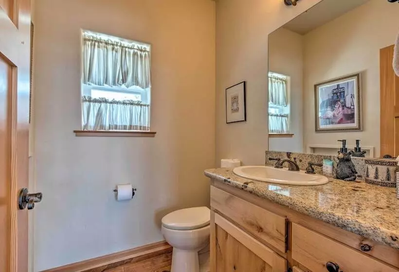 South Lake Tahoe Retreat W/ Mountain View Deck