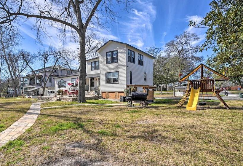 Spacious Lake Placid Retreat W/ Gorgeous Views!