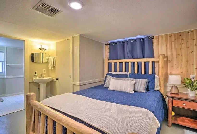 Spacious Lake Placid Retreat W/ Gorgeous Views!