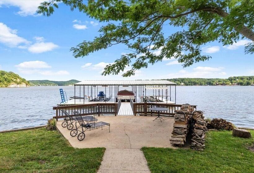 Private Dock: Spacious Lakefront Home In Stover
