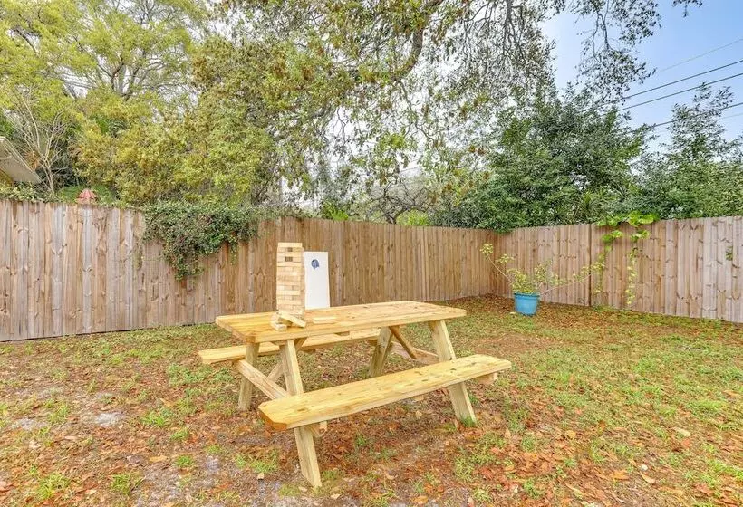 St Petersburg Escape W/ Fenced Yard + Games!