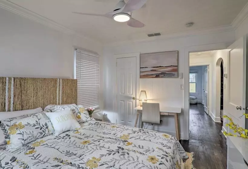 St Petersburg Escape W/ Fenced Yard + Games!