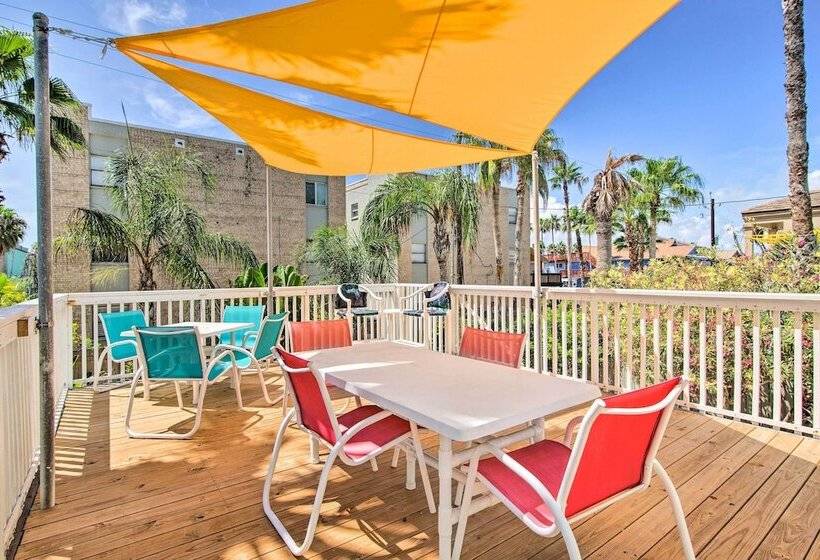 Sunny South Padre Home   Steps To The Beach!