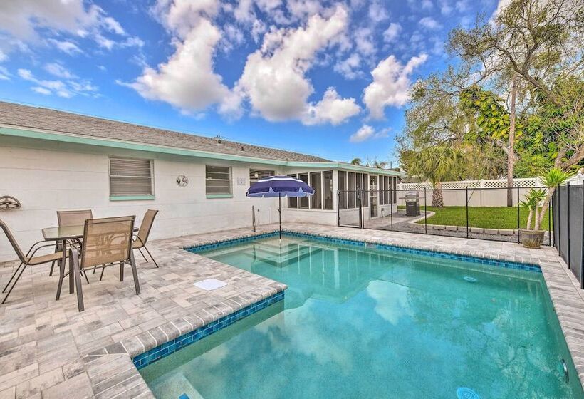 The Flamingo House  Apollo Beach Gem W/ Pool