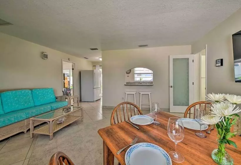 The Flamingo House  Apollo Beach Gem W/ Pool