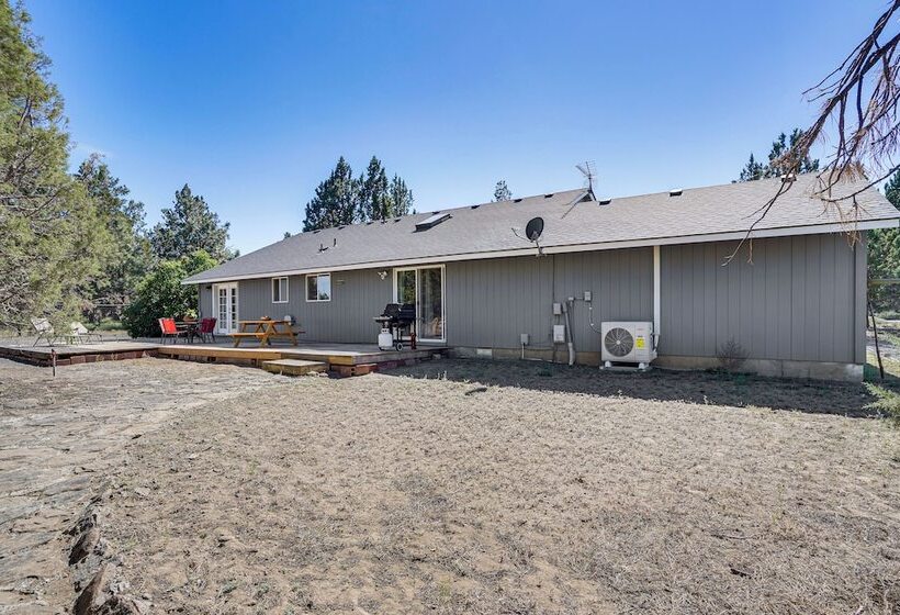 Pickleball Country Retreat In Bend!