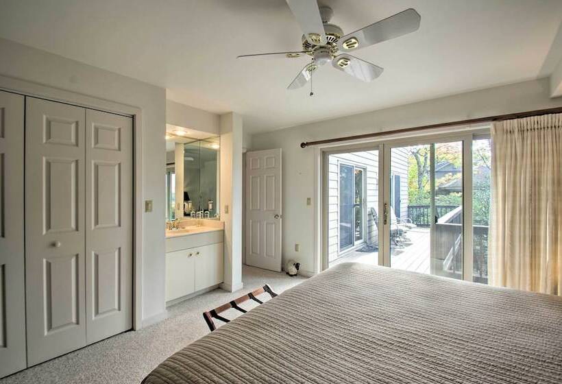 Wintergreen Resort Retreat: Ski, Hike, Golf!