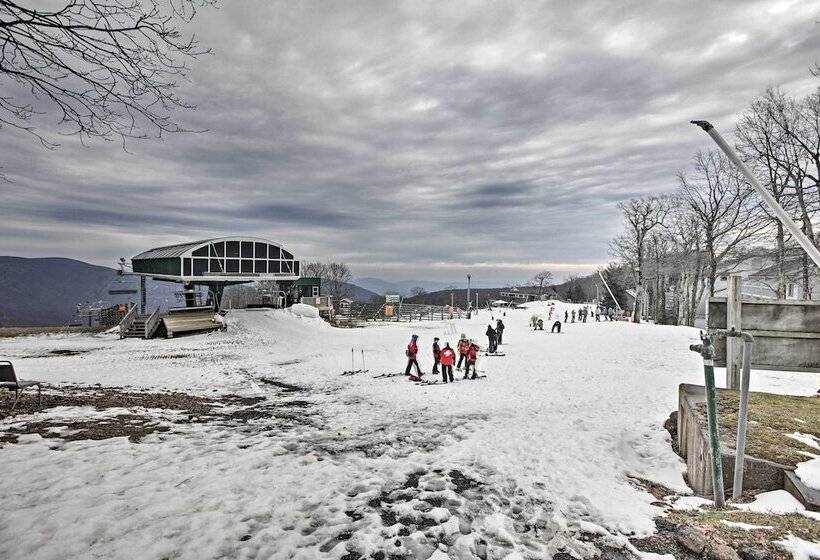 Wintergreen Resort Retreat: Ski, Hike, Golf!