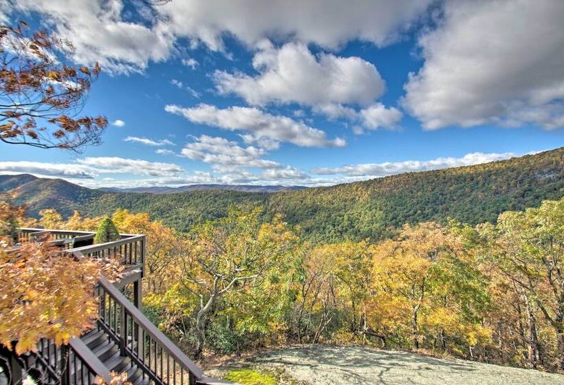 Wintergreen Resort Retreat: Ski, Hike, Golf!