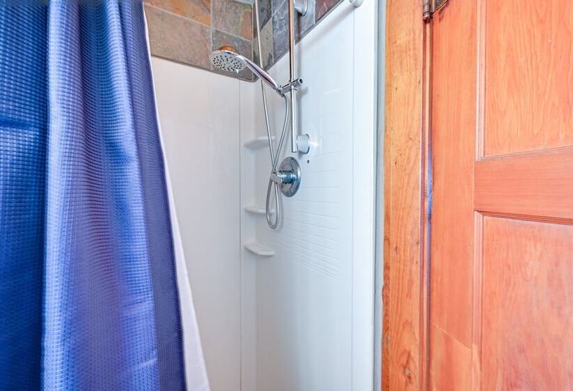 Autumnsong Fireside Cabin Near Dtwn Buena Vista!