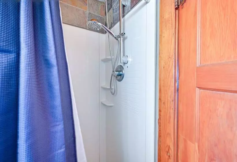 Autumnsong Fireside  Cabin Near Dtwn Buena Vista!