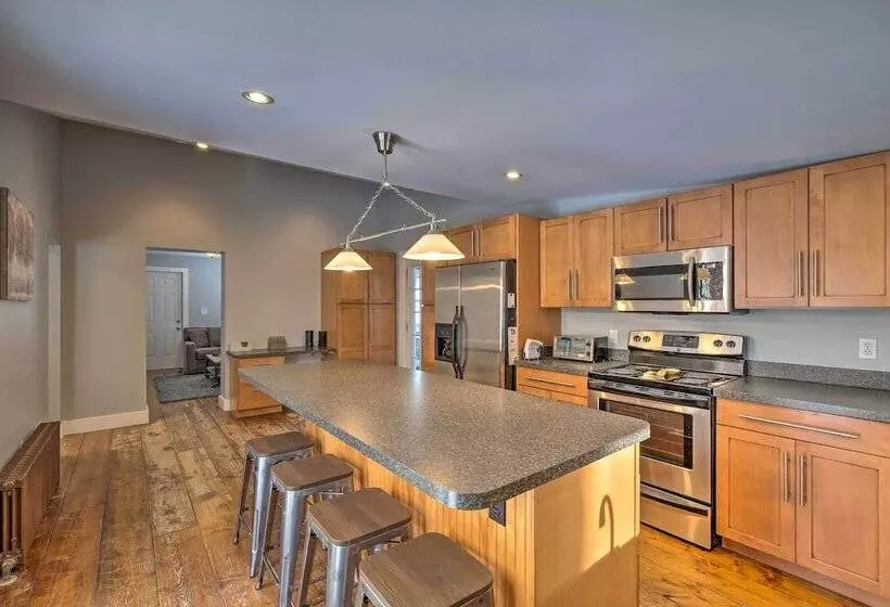 Warrensburg Home ~ 6 Mi To Lake George!