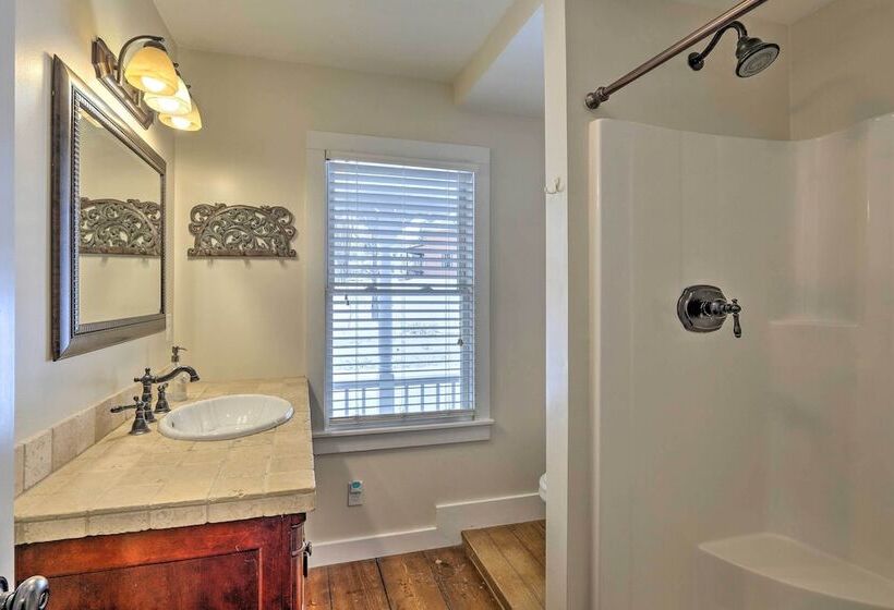 Warrensburg Home ~ 6 Mi To Lake George!