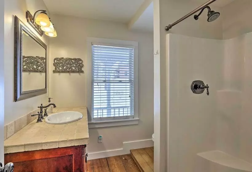 Warrensburg Home ~ 6 Mi To Lake George!