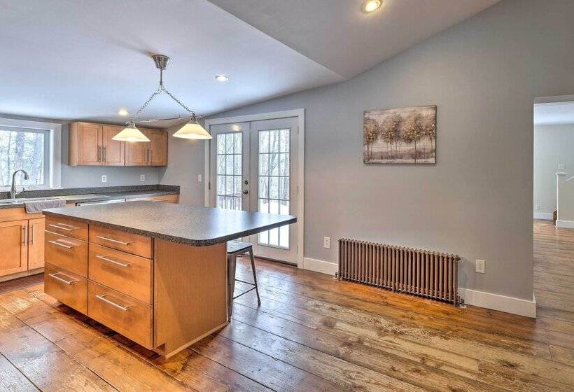 Warrensburg Home ~ 6 Mi To Lake George!