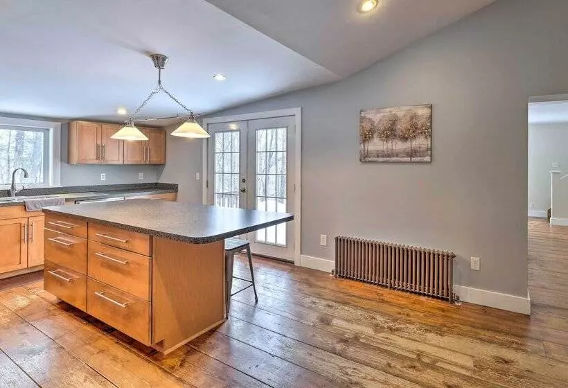 Warrensburg Home ~ 6 Mi To Lake George!