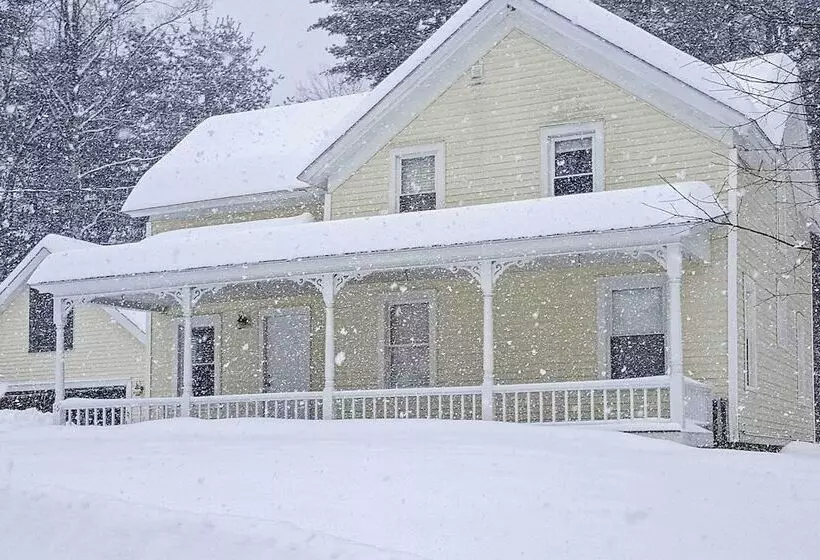 Warrensburg Home ~ 6 Mi To Lake George!