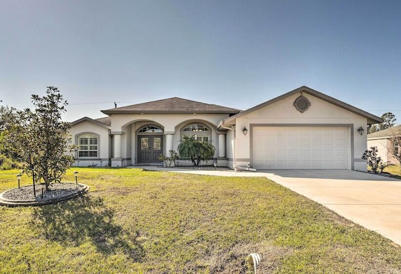 Beautiful Port Charlotte Home, 6 Mi To Beach!