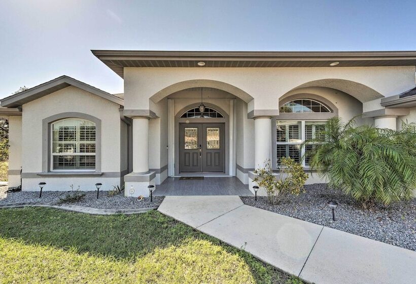 Beautiful Port Charlotte Home, 6 Mi To Beach!