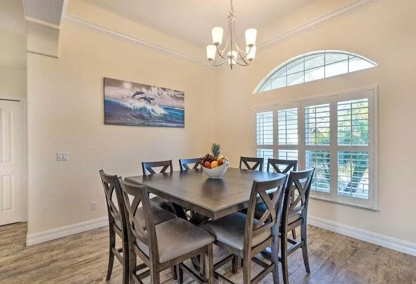 Beautiful Port Charlotte Home, 6 Mi To Beach!