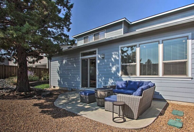 Bend Home W/ Patio + Fire Pits < 3 Mi To Dtwn