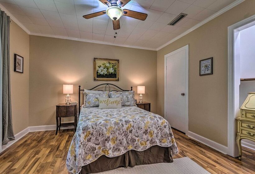 Bonifay Estate With Spring Fed Swimming Hole!