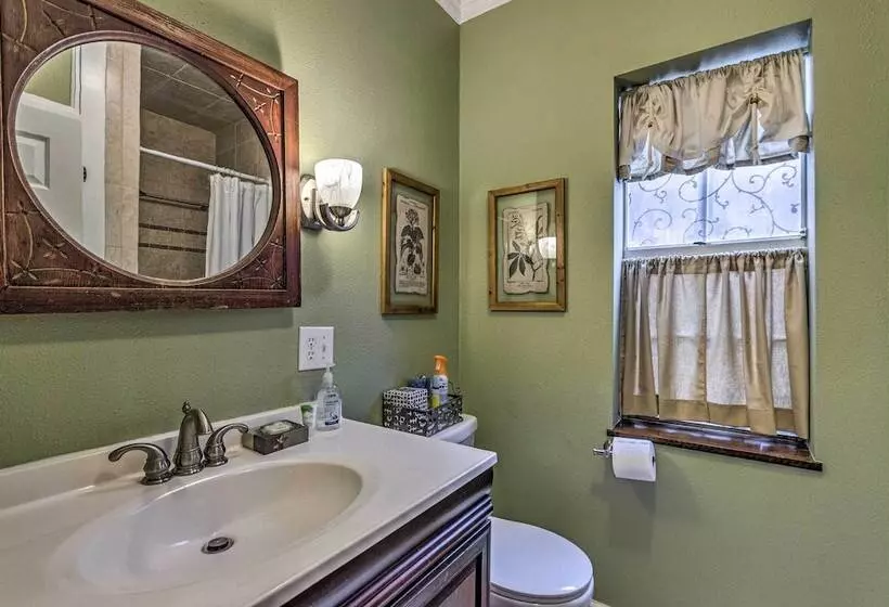 Bonifay Estate With Spring Fed Swimming Hole!