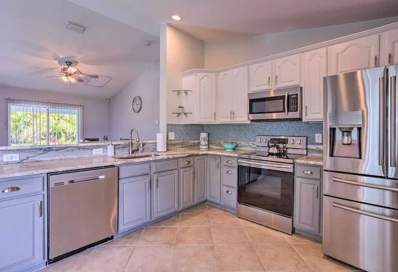 Port St Lucie Home W/ Hot Tub: 5 Mi To Pga Club!