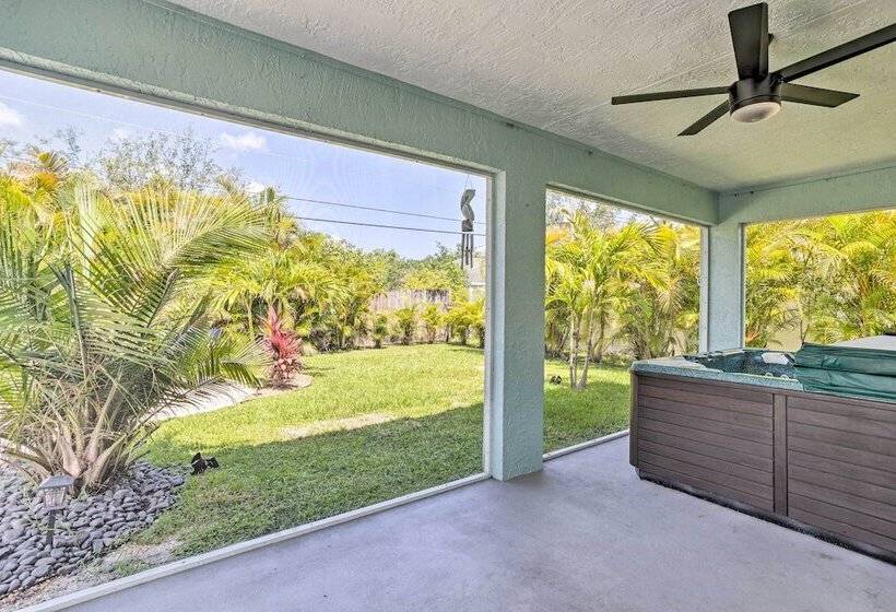 Port St Lucie Home W/ Hot Tub: 5 Mi To Pga Club!