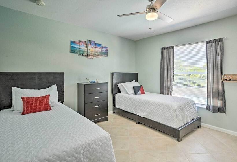 Port St Lucie Home W/ Hot Tub: 5 Mi To Pga Club!