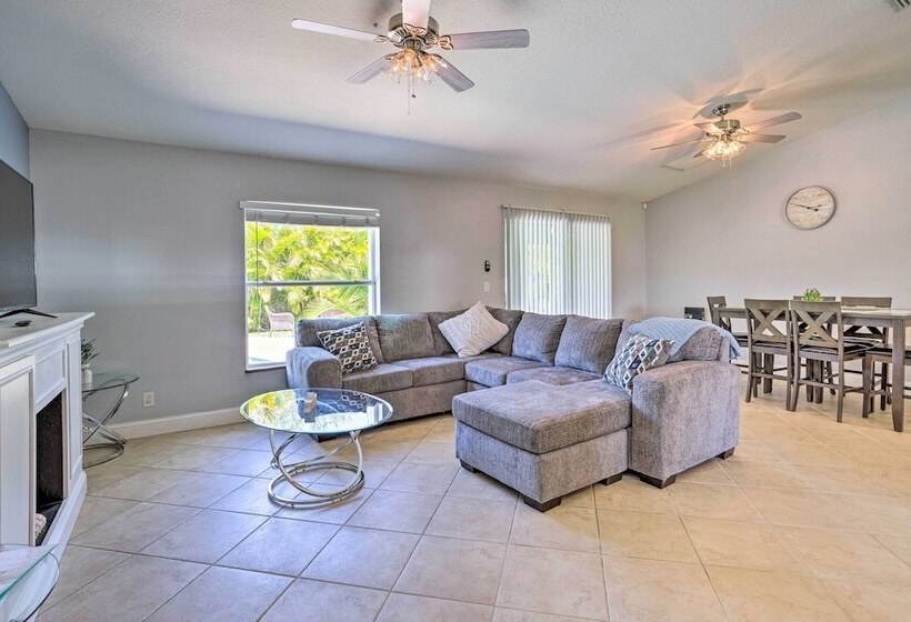 Port St Lucie Home W/ Hot Tub: 5 Mi To Pga Club!