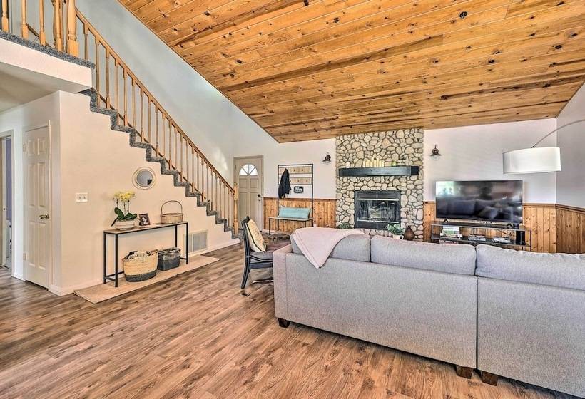 Calming Twin Peaks Family Retreat W/ Views!