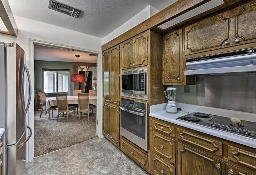Canyon Lake Home W/ Yard   1/2 Mi To Boat Launch!