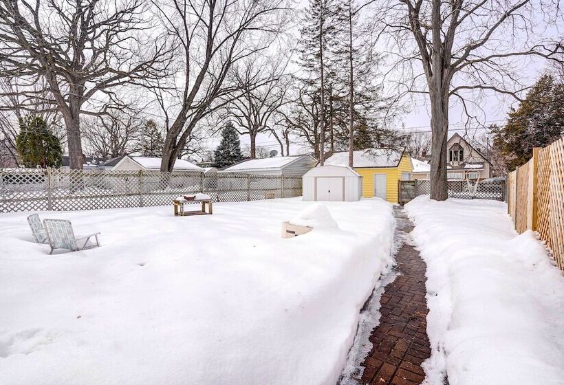 Charming Minneapolis Home < 1 Mi To Lakes!