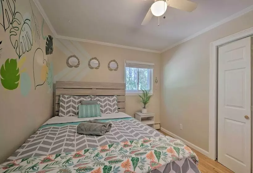 Coastal Edgewater Home W/ Private Hot Tub!