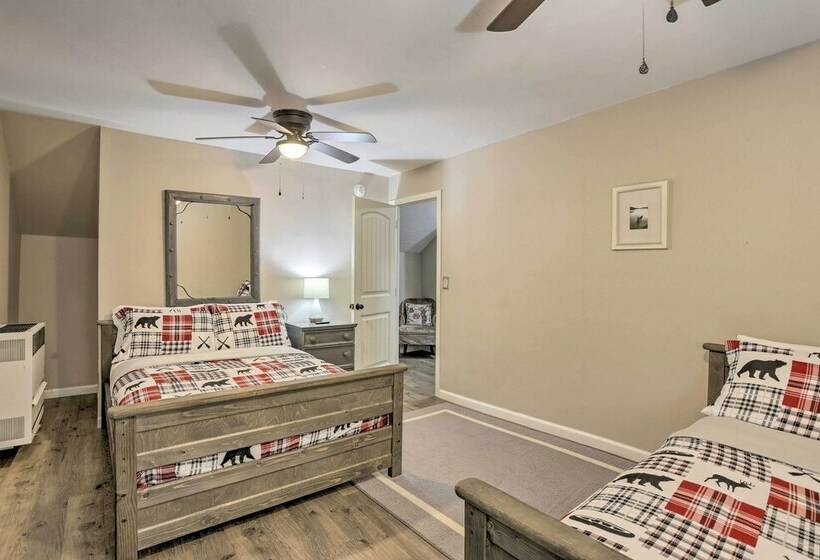 Cozy Crestline Cabin ~ 9 Mi To Lake Arrowhead