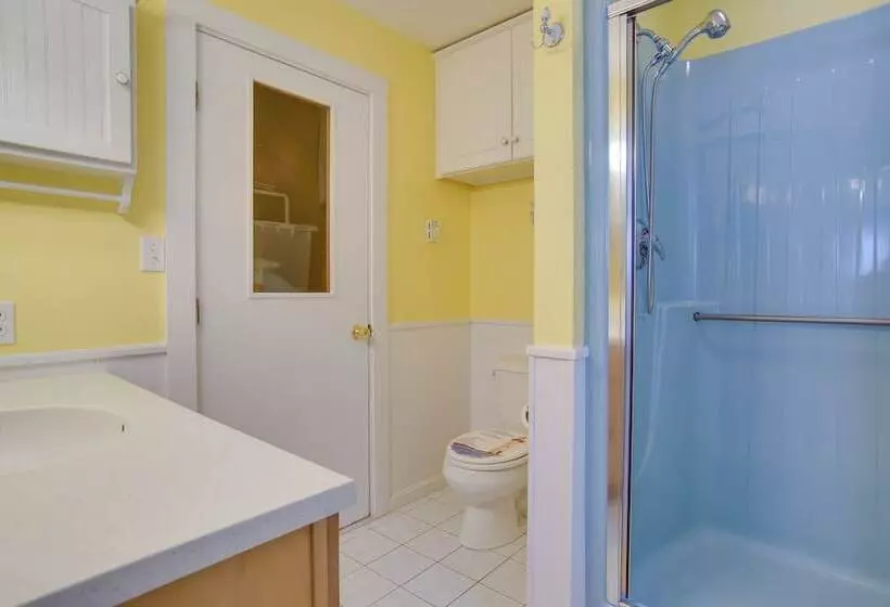 Ping Pong Table, Beach Access: North Falmouth Home