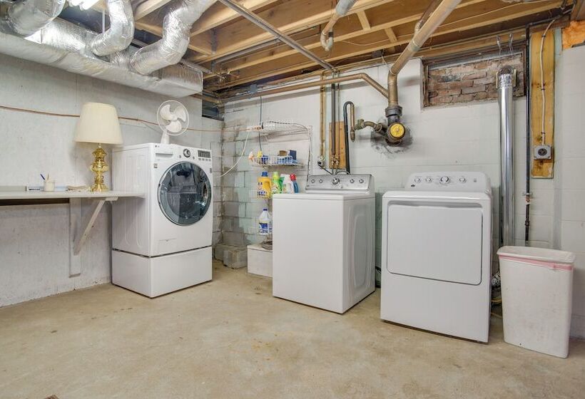 Ping Pong Table, Beach Access: North Falmouth Home